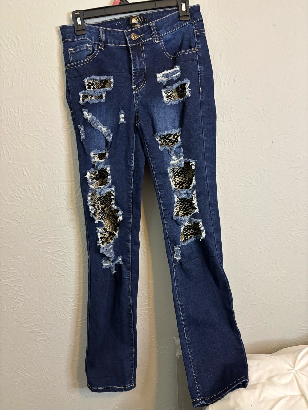 L&B Dark Blue Jeans with Snake-Print Patch Detail
